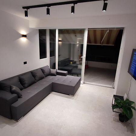 Astramaris Apartments Donji Okrug  Exteriör bild