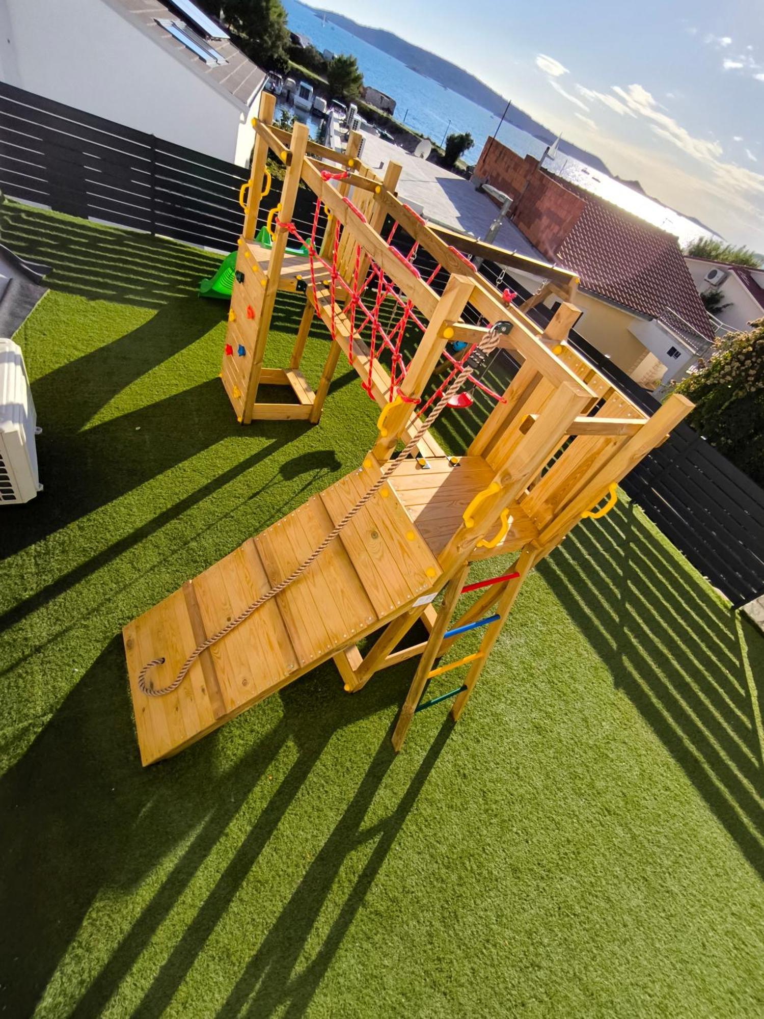 Astramaris Apartments Donji Okrug  Exteriör bild